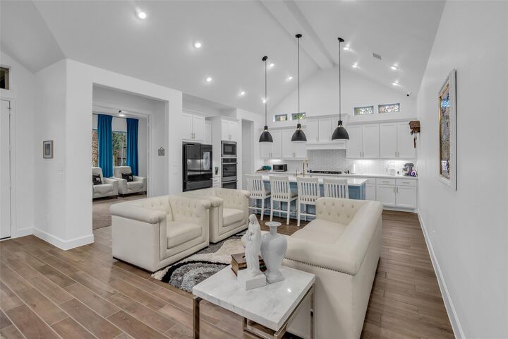 Property Photo:  633 North Rivus Overlook Drive  TX 77318 