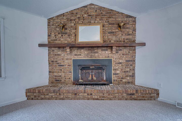 Property Photo:  8224 E Heritage Drive  IN 47711 