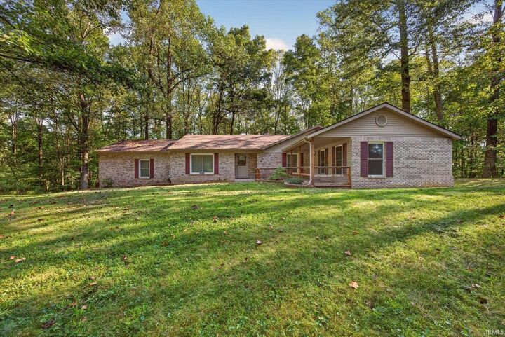 Property Photo:  206 Woodcliff Way  IN 47421-6682 