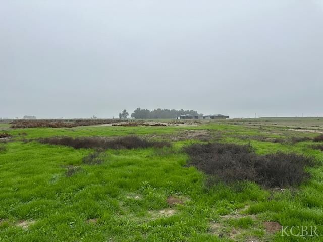 Property Photo:  1 Jackson  CA 93245 