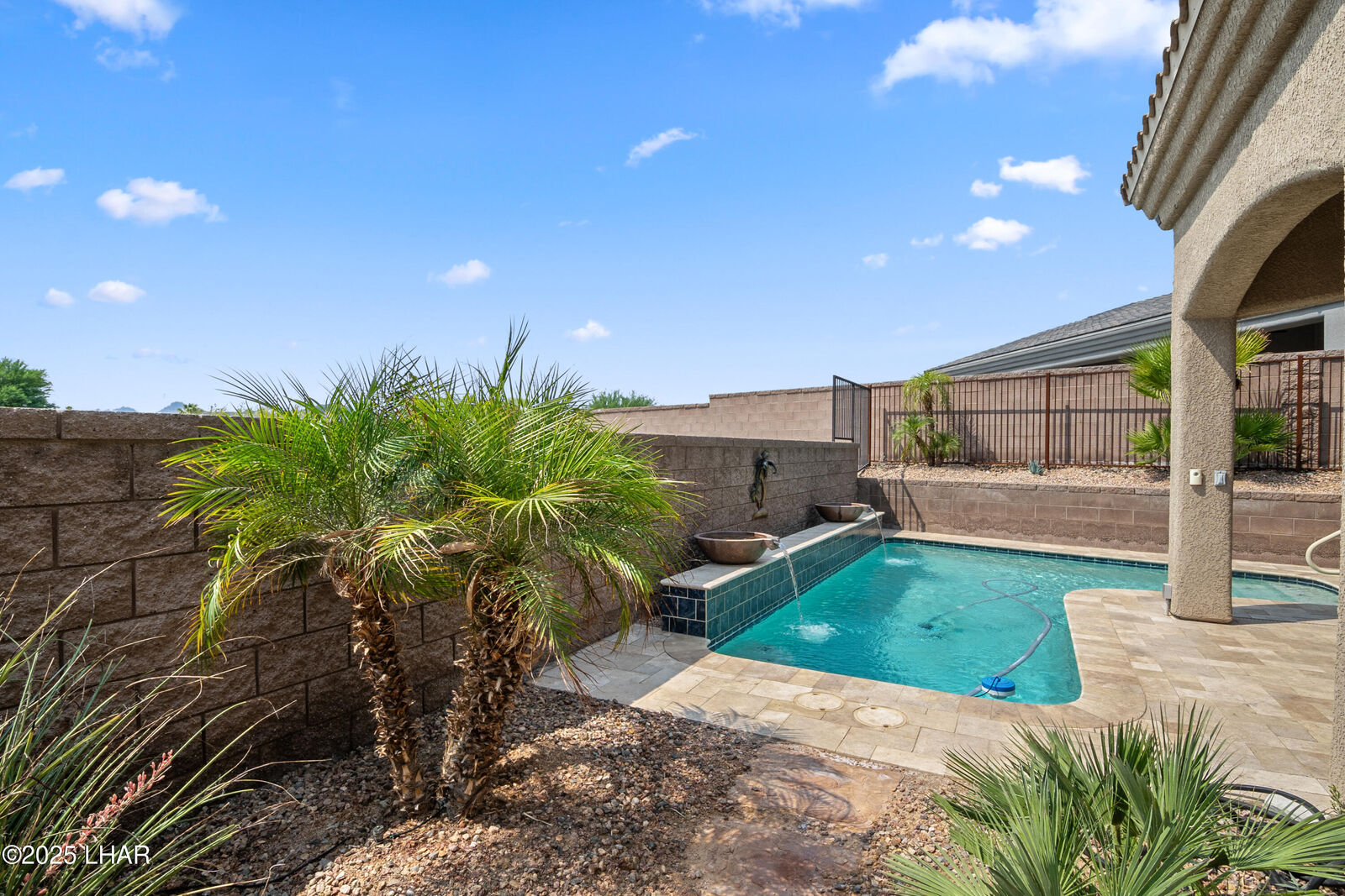 Property Photo:  662 Island Dr  AZ 86403 