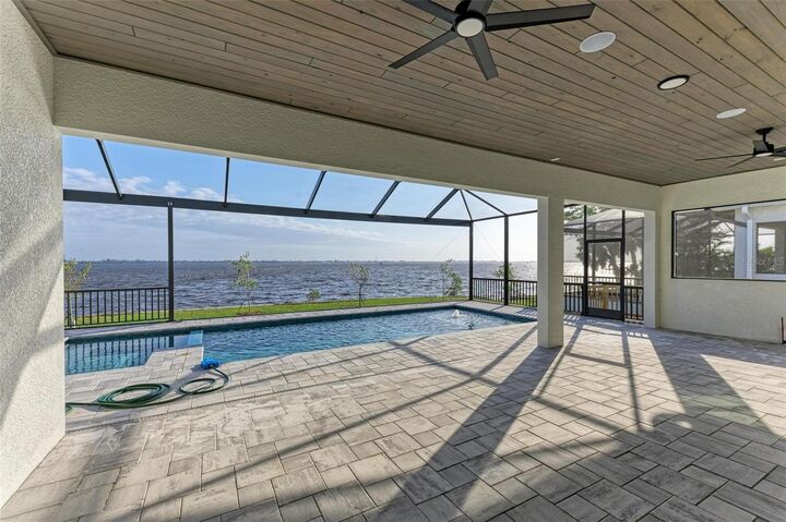 Property Photo: 112 Northshore Terrace FL 33980