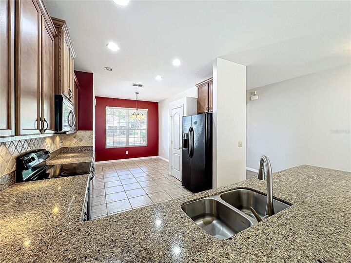 Property Photo:  605 Parker Lee Loop  FL 32712 