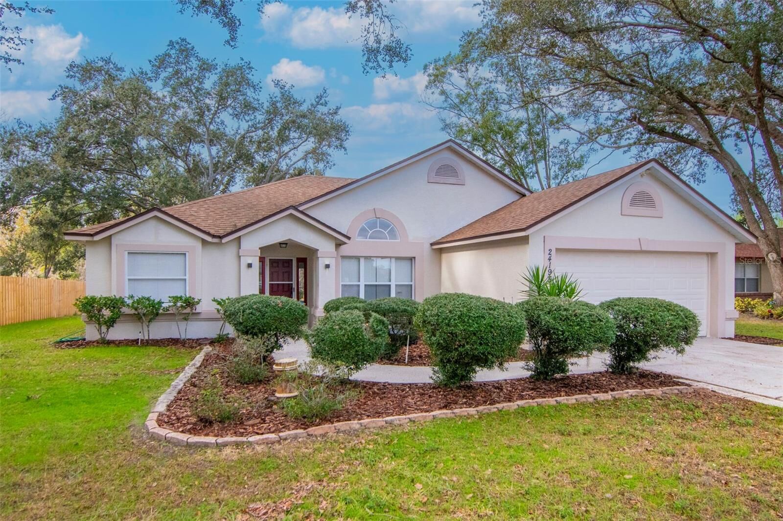 Property Photo:  24195 Landing Drive  FL 33559 