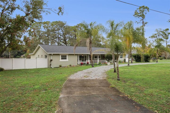 Property Photo:  530 Lake Bingham Road  FL 32746 