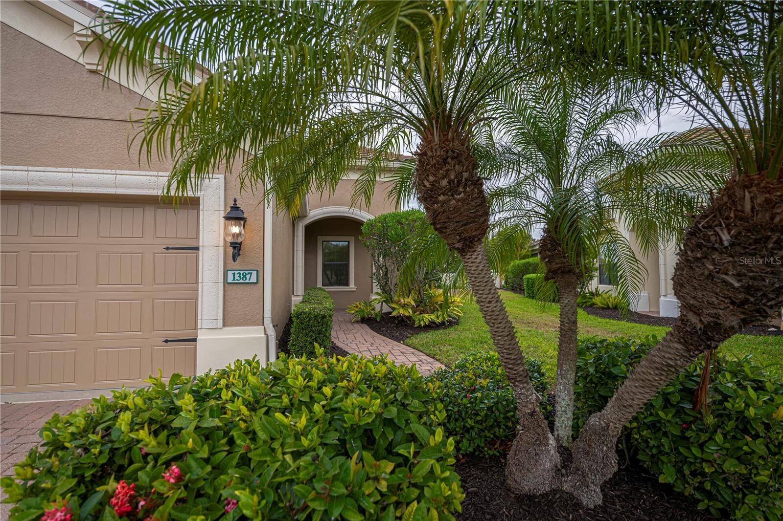 Property Photo:  1387 Backspin Drive  FL 34223 