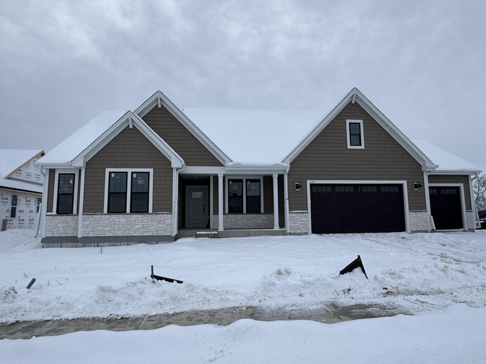 Property Photo: 1333 Periwinkle Pass WI 53066