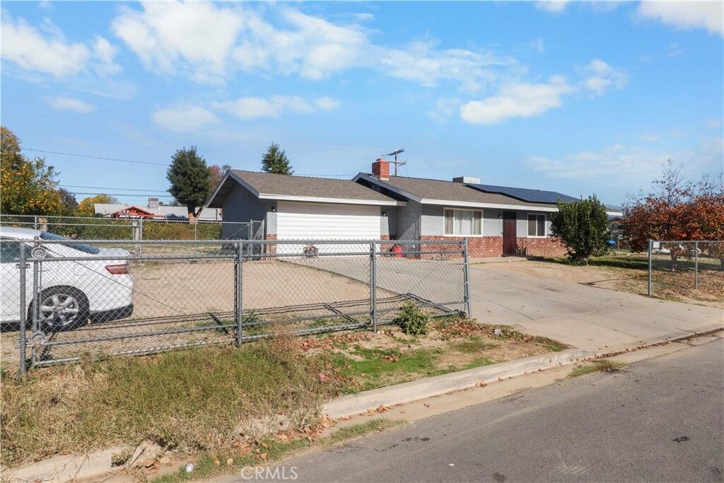 Property Photo: 29220 Williams Avenue CA 92555