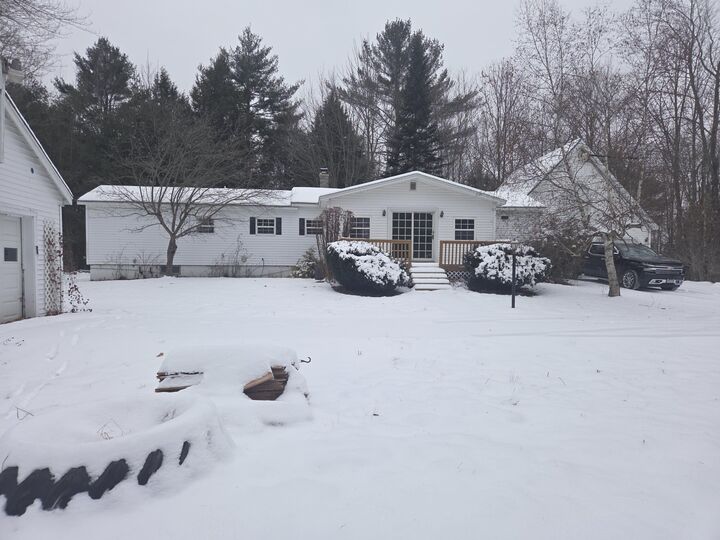 Property Photo:  373 Middle Road  ME 04937 