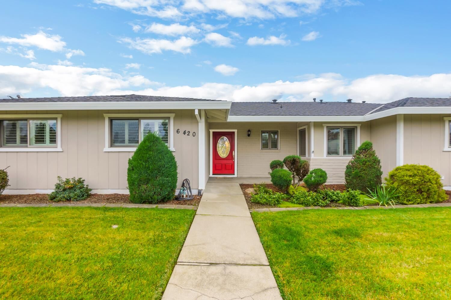 Property Photo: 6420 Saint James Drive CA 95608
