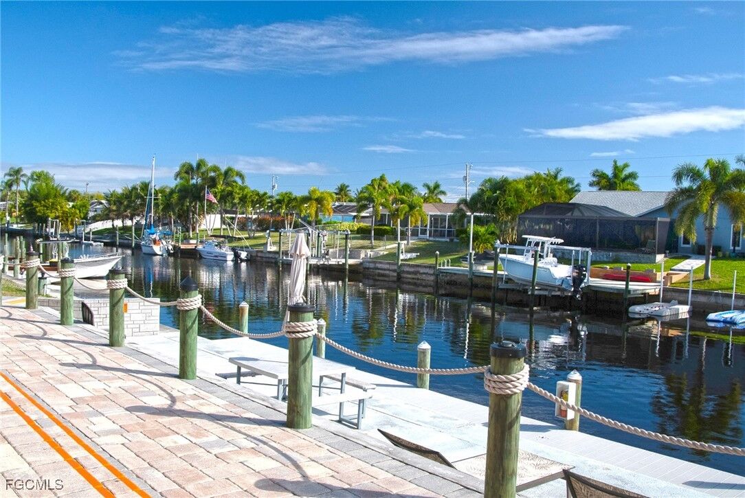 Property Photo:  3901 Del Prado Boulevard S 202  FL 33904 