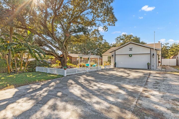 Property Photo: 706 Lloyd Street FL 32547