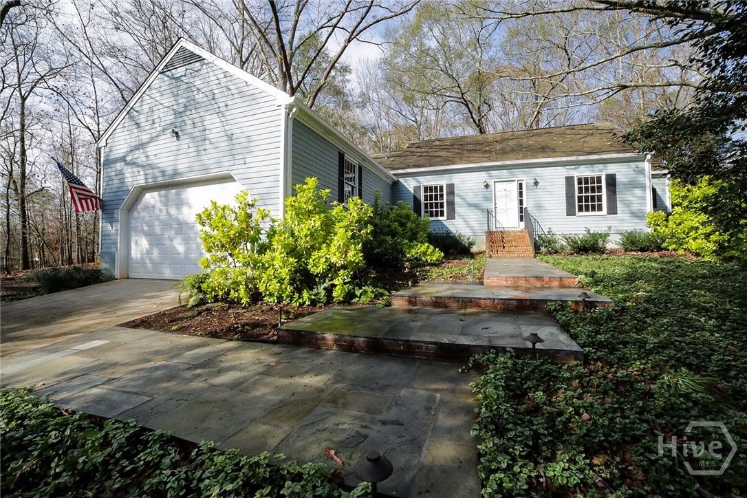 Property Photo: 158 Lakeover Drive GA 30607