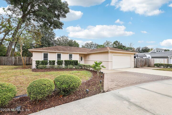 Property Photo: 8135 Niska Trail FL 32244