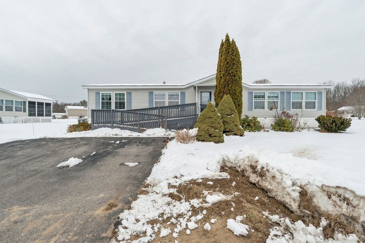 Property Photo: 6 Revolution Drive NH 03820