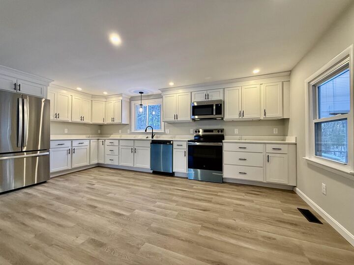 Property Photo: 437 Chester Road NH 03032