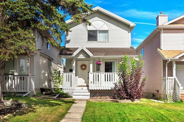 Photo de la propriété: 432 56 Avenue SW AB T2V 0G5