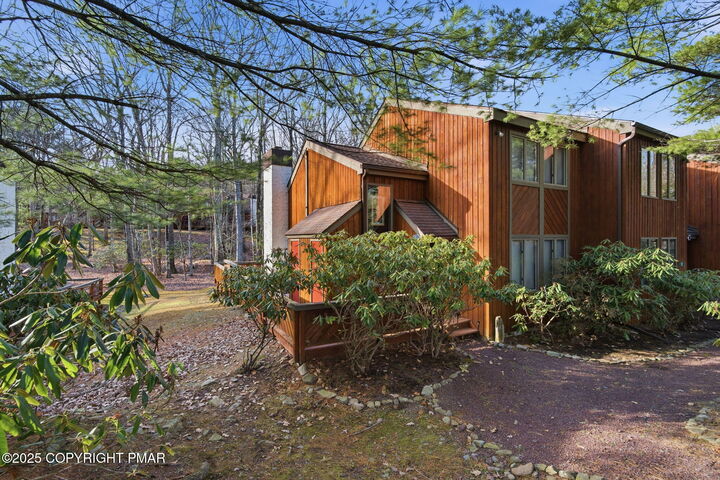 Property Photo: 54 Doe Run PA 18624