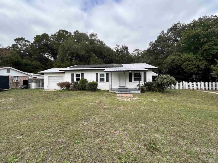Property Photo:  6500 Sanders St  FL 32570 