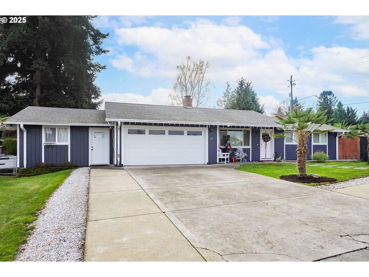 Property Photo:  301 NE 109th St  WA 98685 