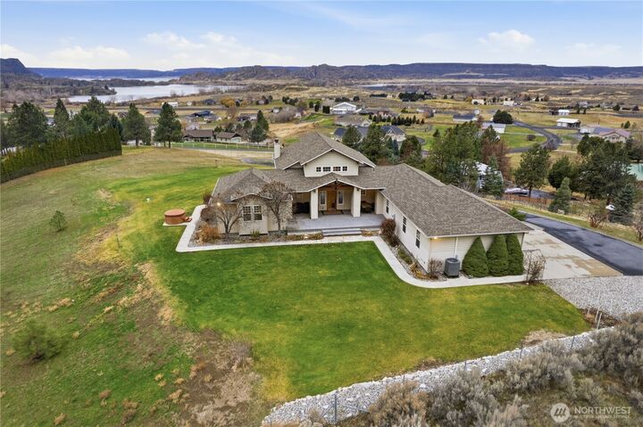 Property Photo:  19994  Coulee View Road  WA 99123 