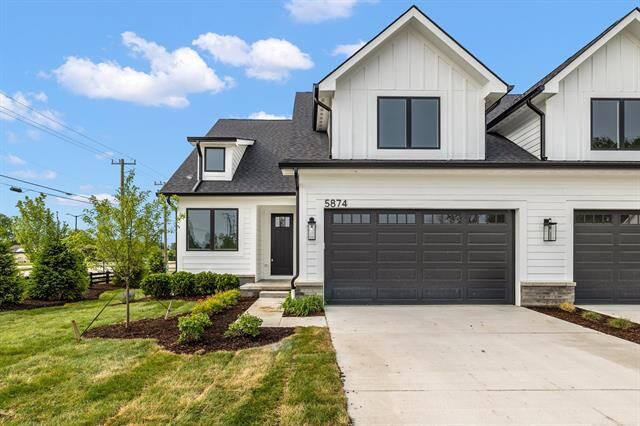 Property Photo:  5829 Heights Drive  MI 48314 