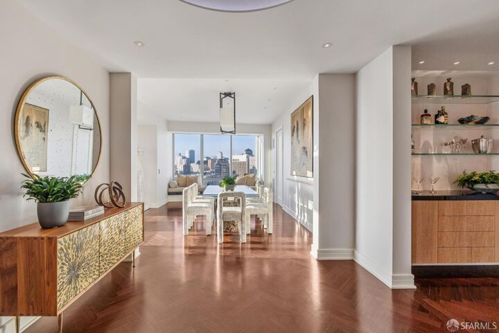 Property Photo: 765 Market Street 32F CA 94103