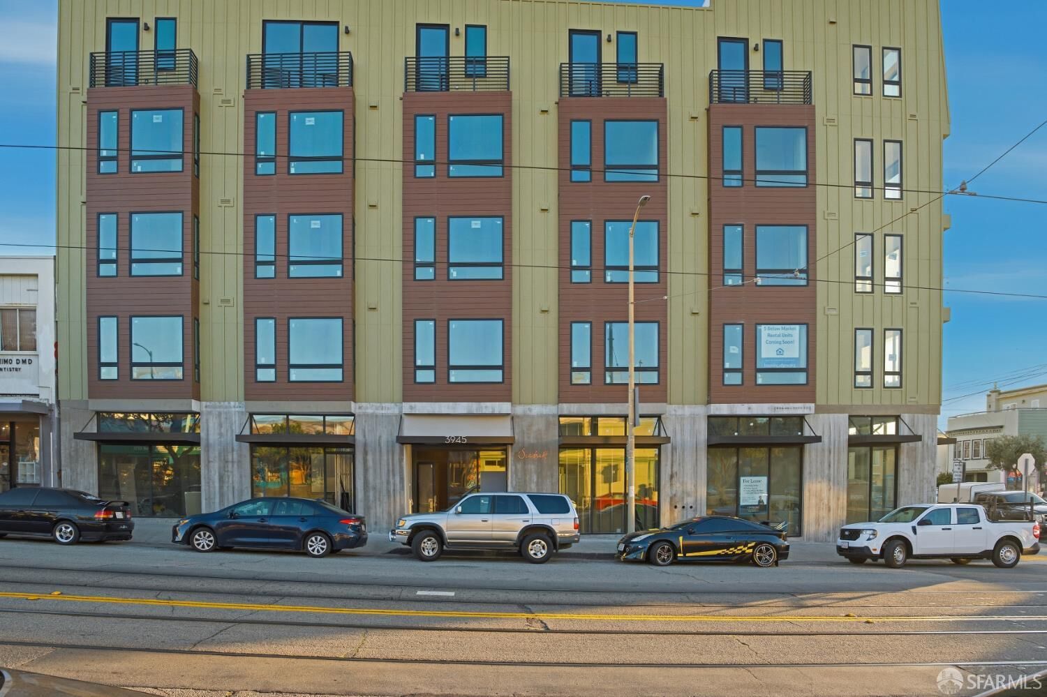 Property Photo:  3945 Judah Street 502  CA 94122 