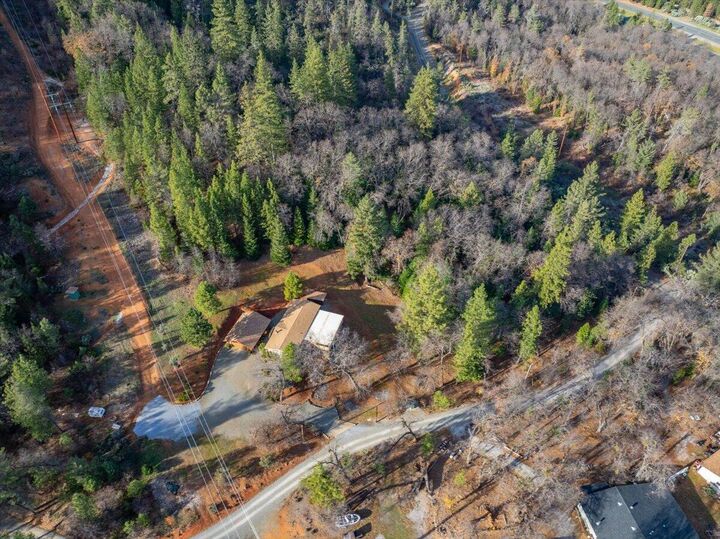 Property Photo: 17772 Stella Solaris Lane CA 96051