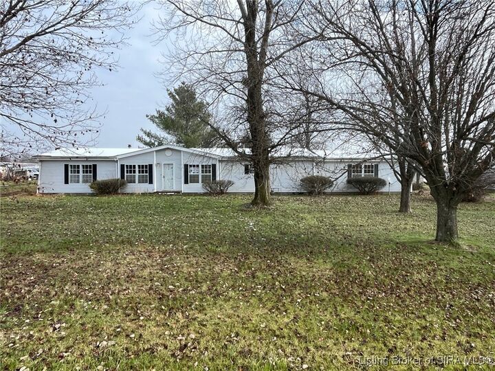 Property Photo: 1011 S Shook Street IN 47037