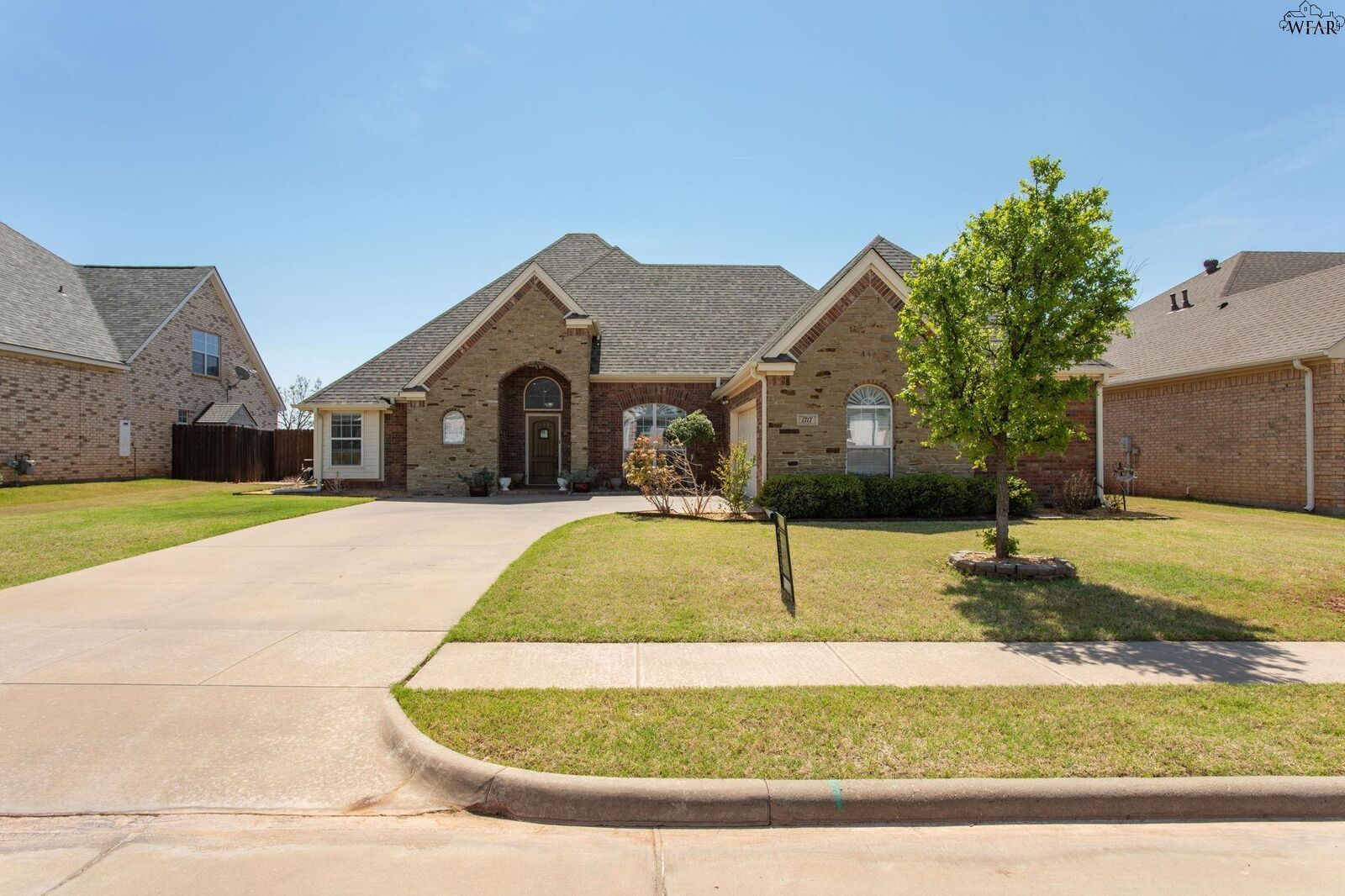 Property Photo:  1717 Shoal Creek Drive  TX 76310 