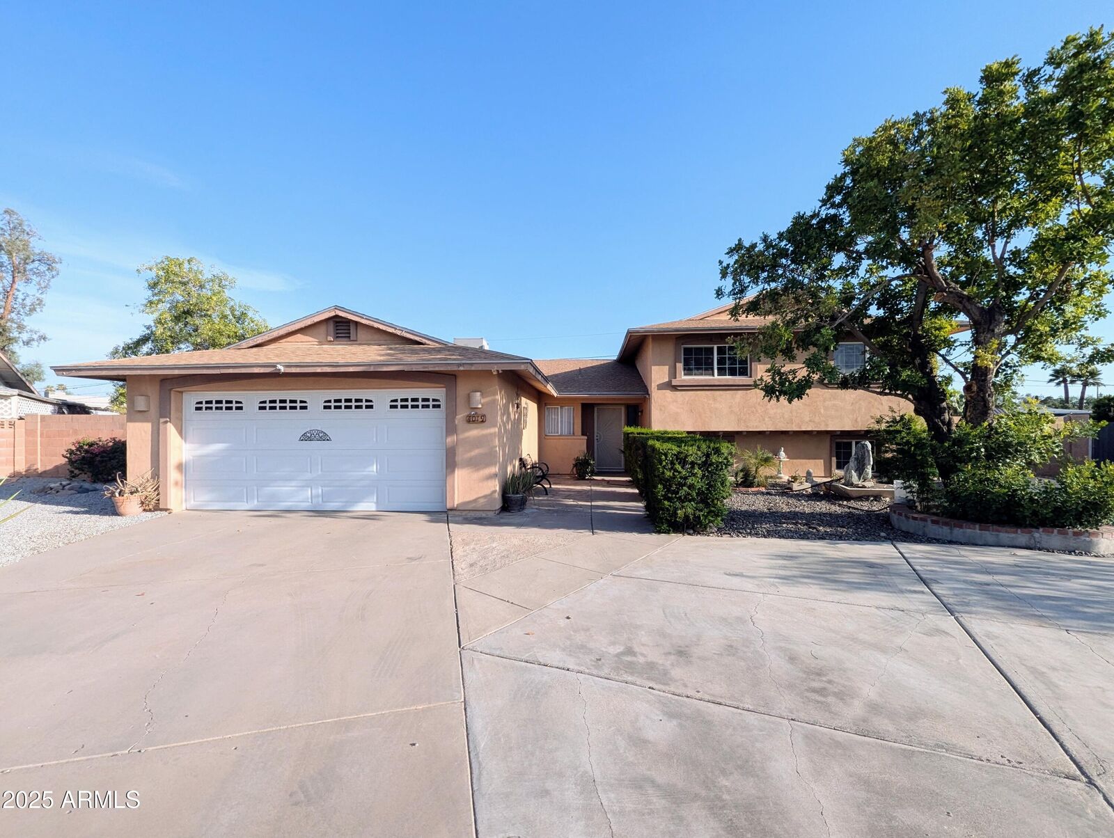 Property Photo: 4019 W San Miguel Avenue AZ 85019
