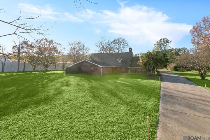 Property Photo: 19533 Plank Rd LA 70791