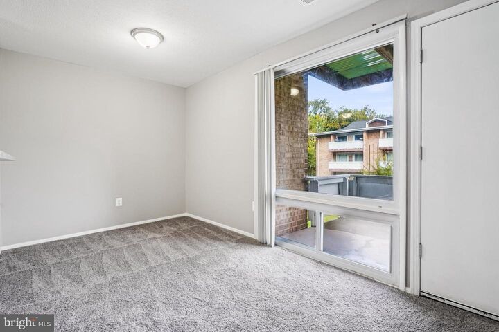 Property Photo: 534 Wilson Bridge Drive C-1 MD 20745