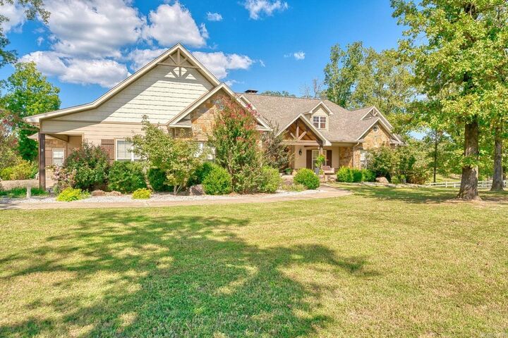 Property Photo: 209 Morland Court AR 71913