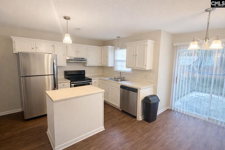 Property Photo:  1009 Sweet Thorne  SC 29063-8234 