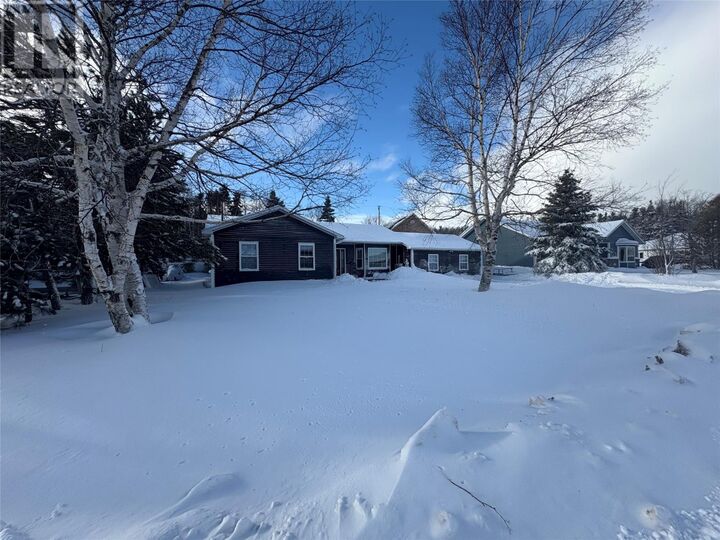 Property Photo:  6 McDonald Crescent  NL A0H 1C0 