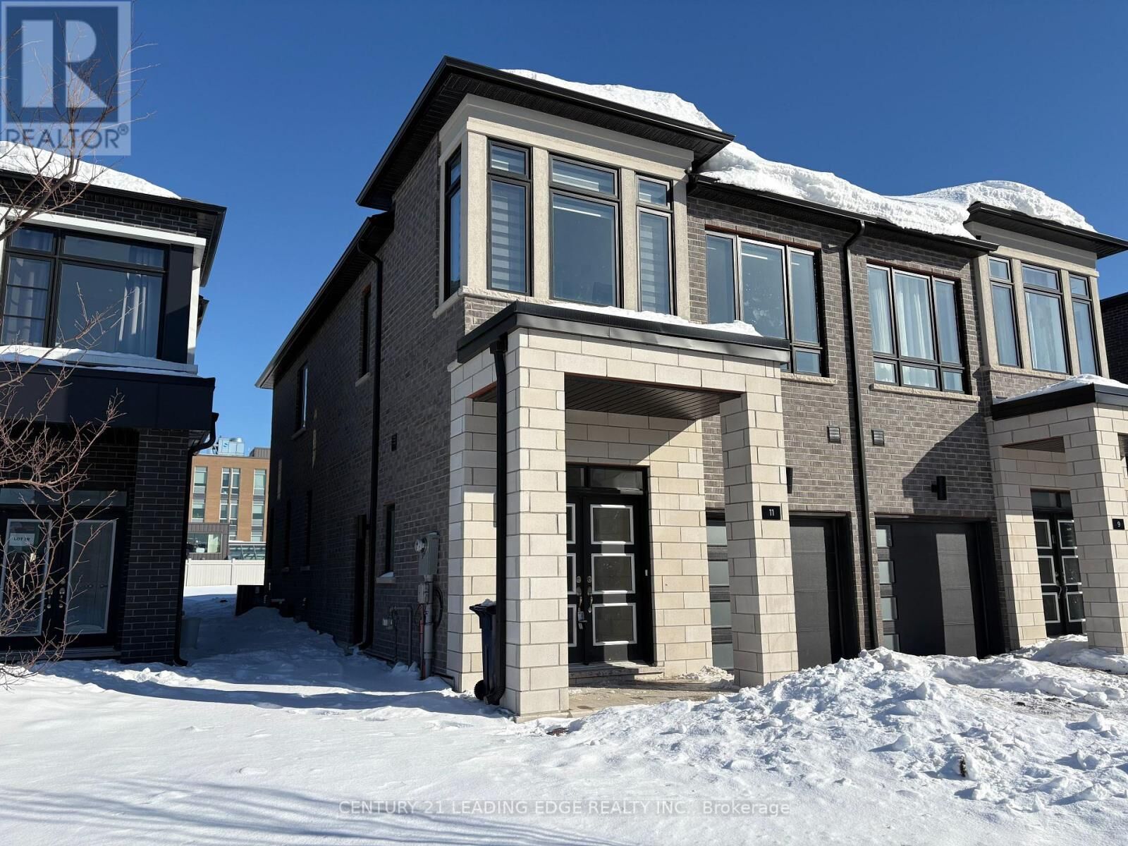 Property Photo:  11 Liam Foudy Court  ON M1P 0G3 