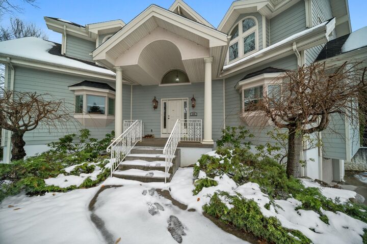 298 Niagara Pointe Drive  Erie PA 16507 photo