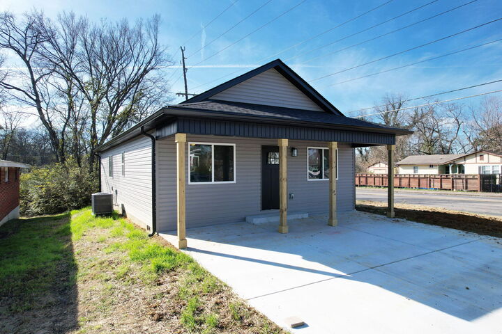 Property Photo:  2000 Cooley Street  TN 37406 