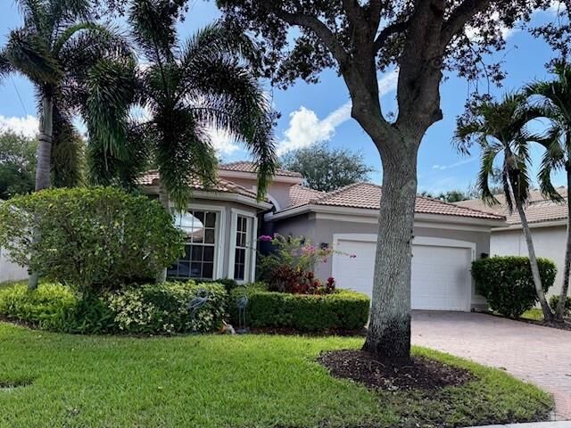 Property Photo: 8266 Sandpiper Glen Dr FL 33467