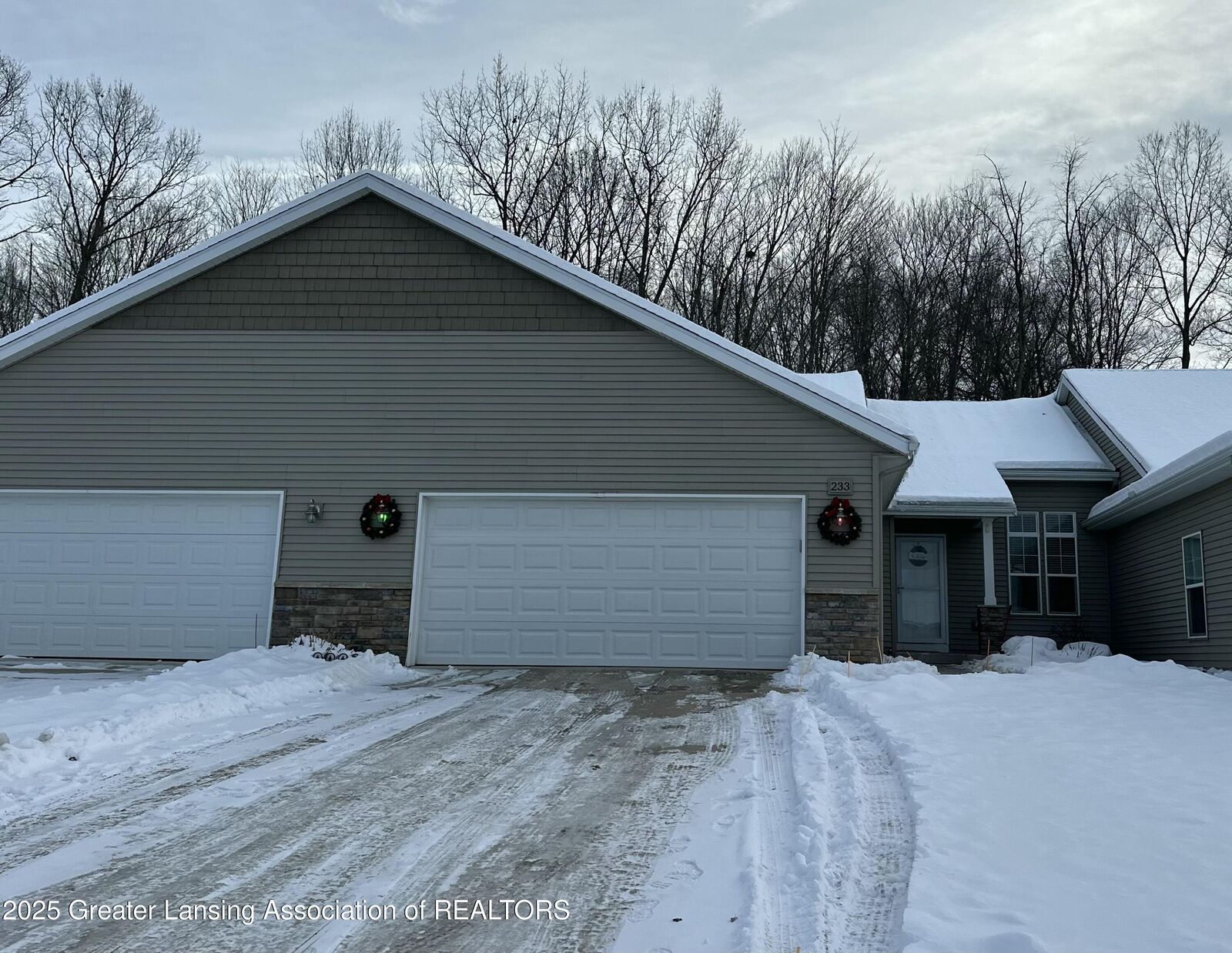 Property Photo:  233 Barrington Circle  MI 48917 