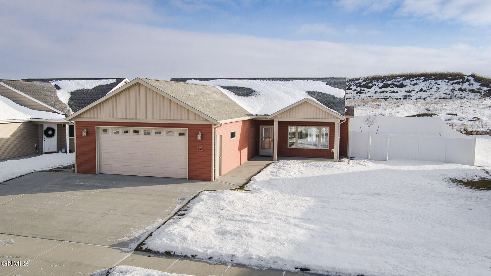 Property Photo: 2923 Armstrong Street ND 58504