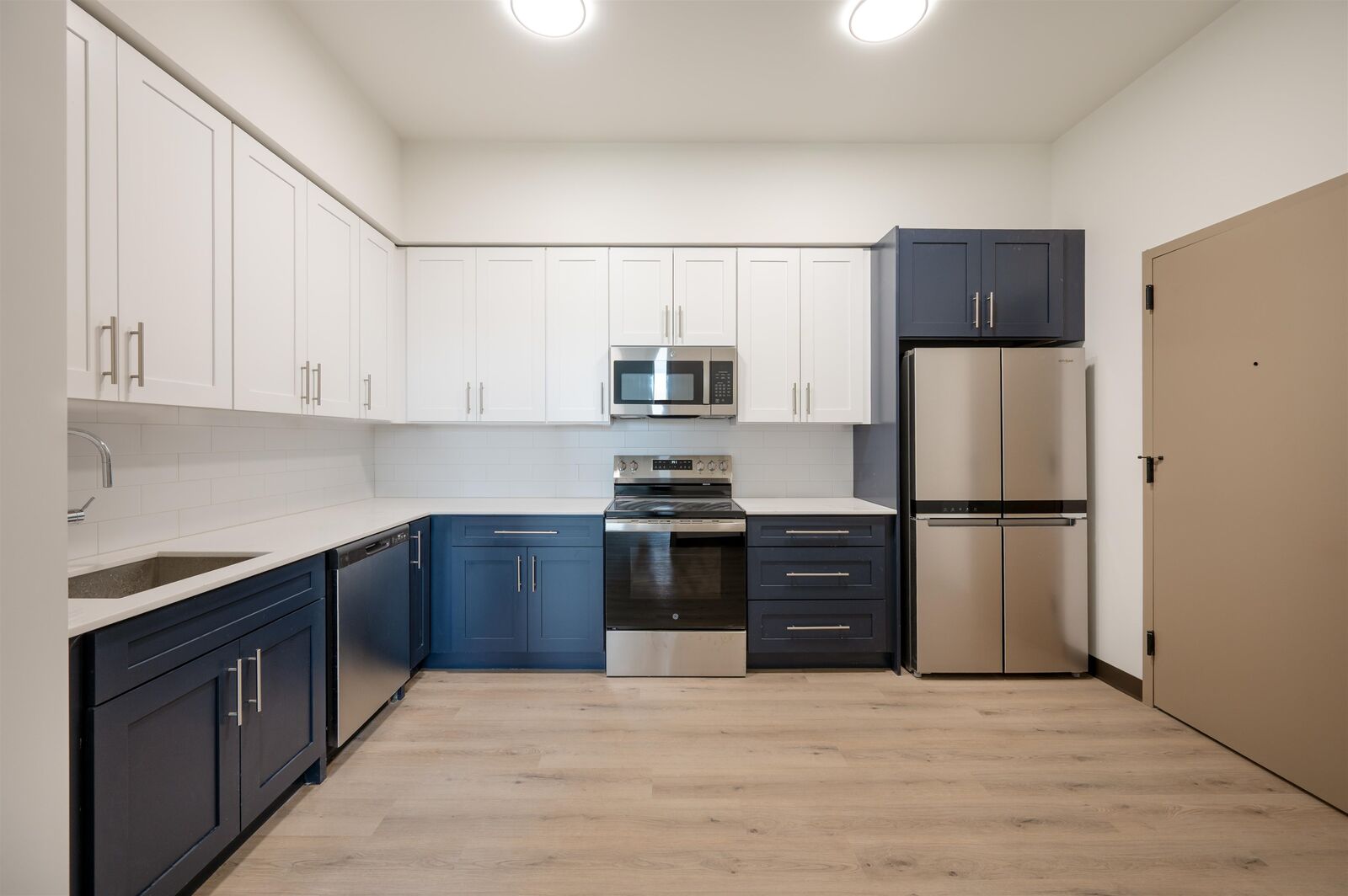 Property Photo: 857 Bergen Ave 404 NJ 07306