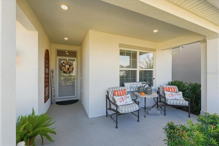 Property Photo: 1109 Brimstone Circle FL 33884