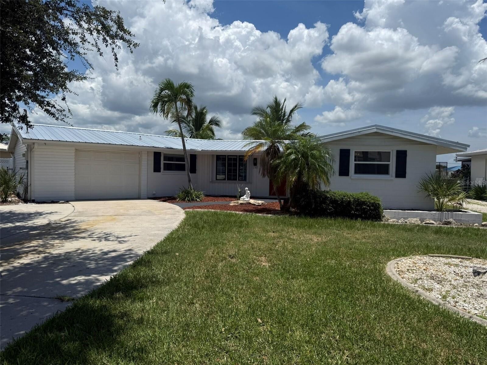 Property Photo:  138 Leland Street SE  FL 33952 