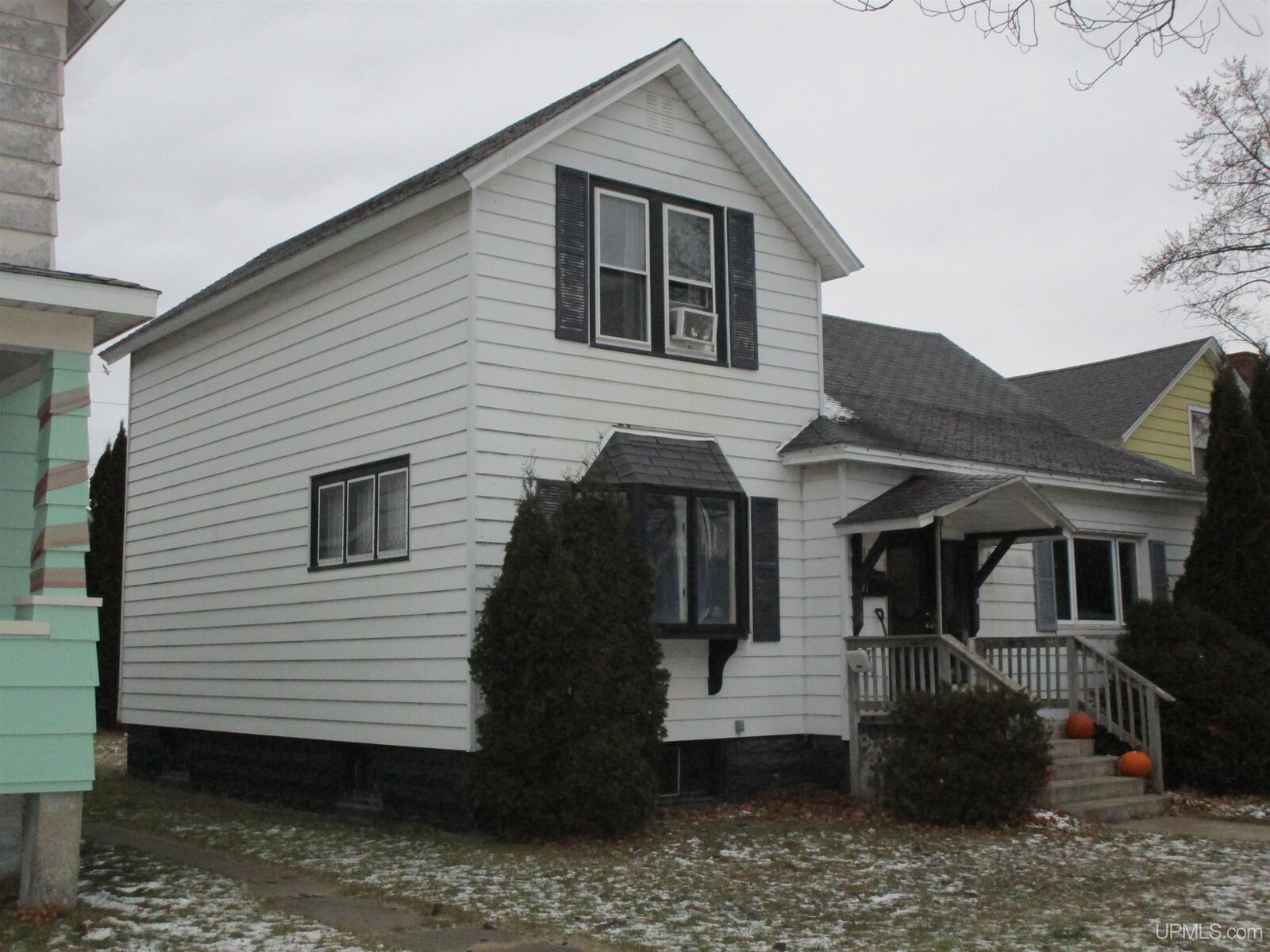 Property Photo: 308/310 S 12th Street MI 49829