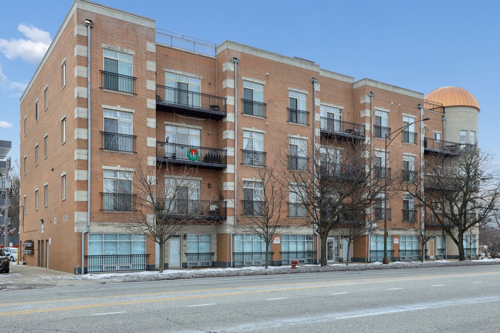 Property Photo: 6425 W Touhy Avenue 2B IL 60646