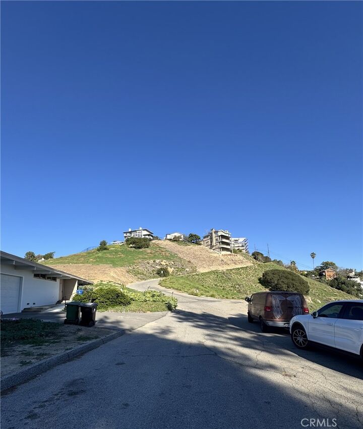 Property Photo:  3585 Glenalbyn Drive  CA 90065 