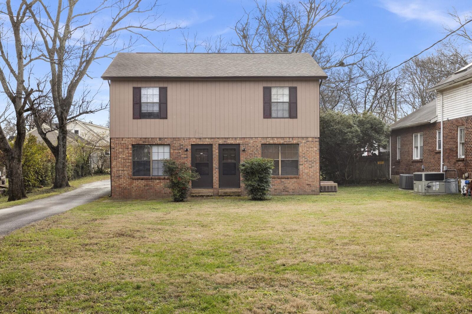 Property Photo: 700 Oakdell Ave TN 37115